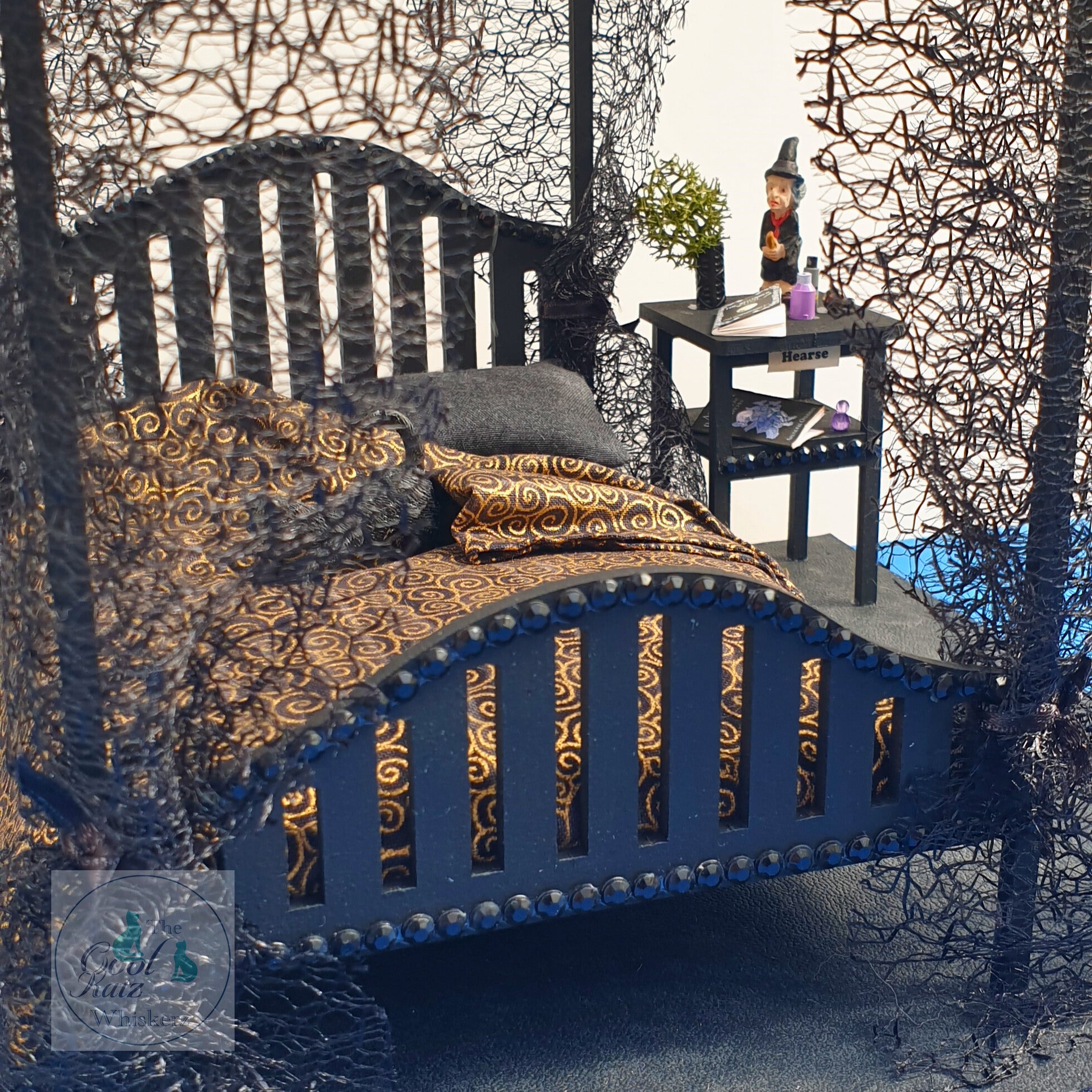 Carol's  Spooktacular 4 poster bed