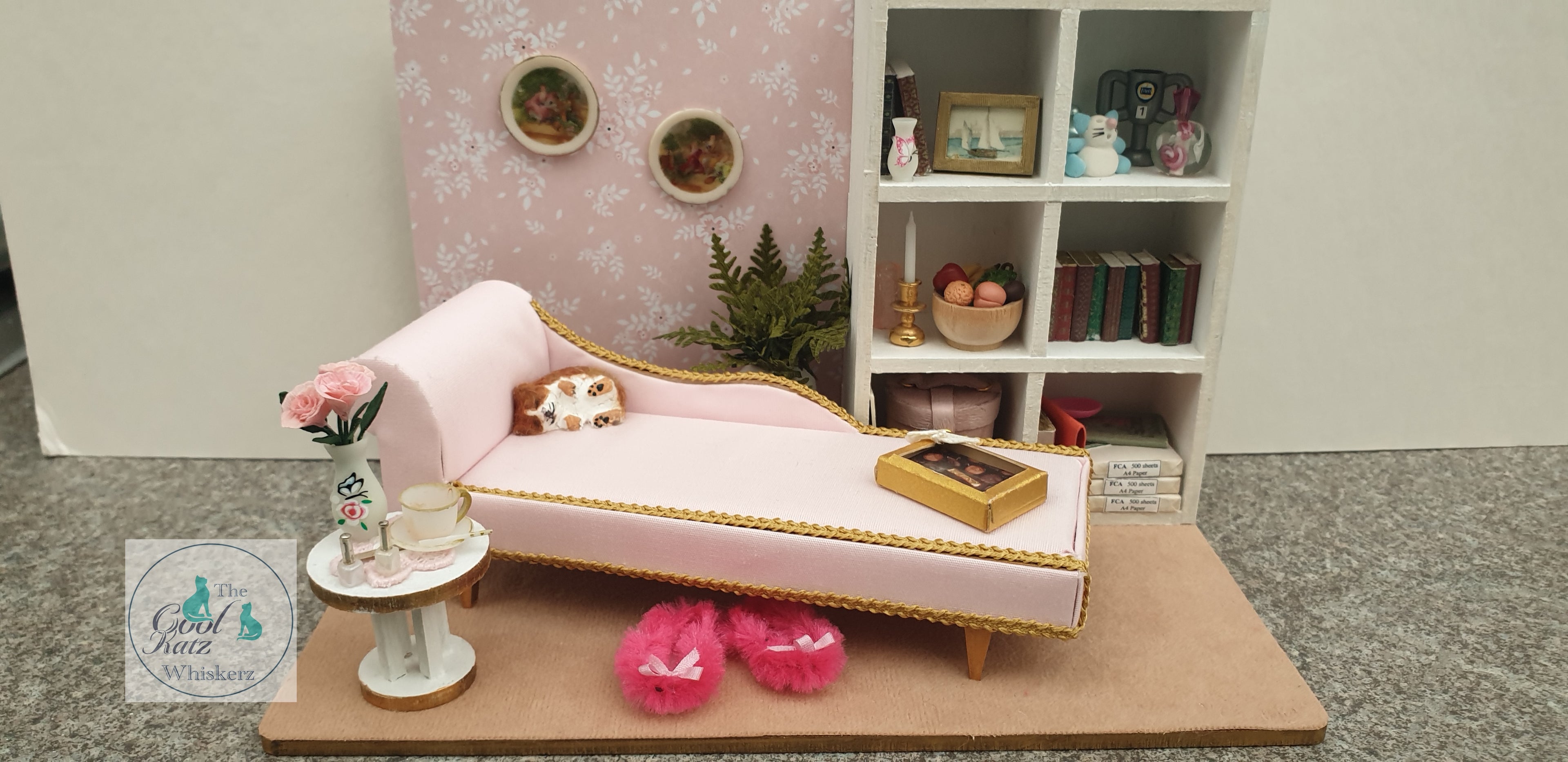 Carol's Chaise Longue & Cubed Bookcase