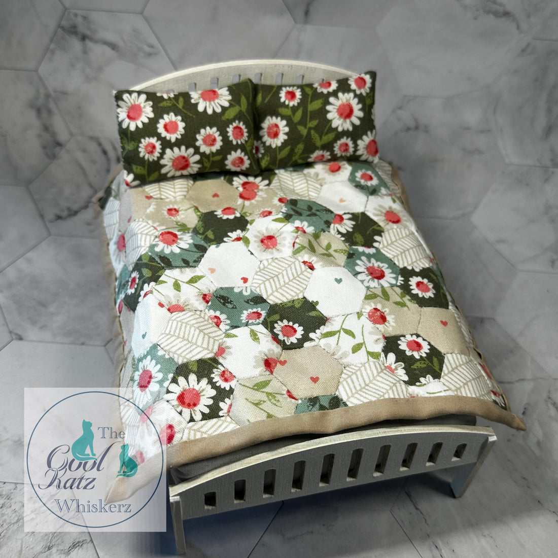 Elizabeth's 1/12 scale  hexagon quilt