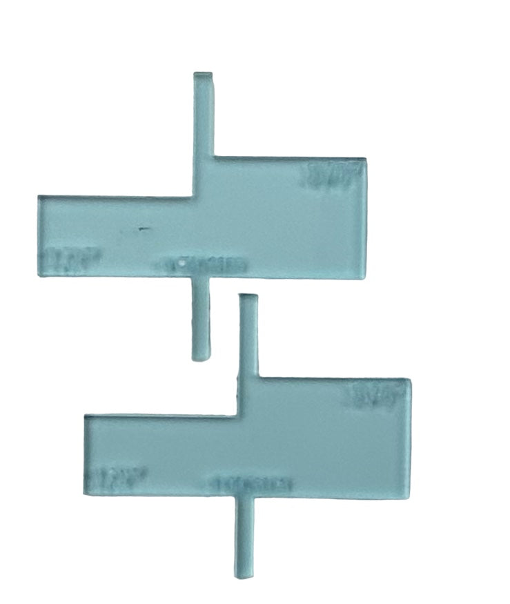 Staggered hinge spacers